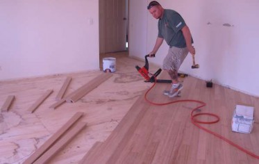 Installation of Tasmanian Oak Buddina Penthouse